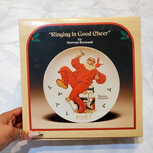 Norman Rockwell "Riding In Good Cheer" 1981 Christmas Plate